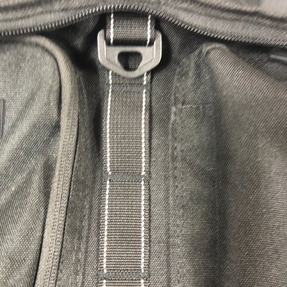 Eastsport Theo Top Loader Backpack Unisex Adult Sport Black Like NEW - Picture 6 of 9